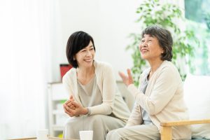 親と同居はする？しない？同居が難しい場合の対応を解説