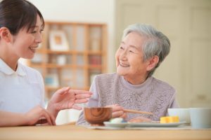 7. 老人ホームの食事サービスで選ぶ