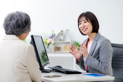 要介護認定はどのように行われるの？認定基準や仕組みを解説