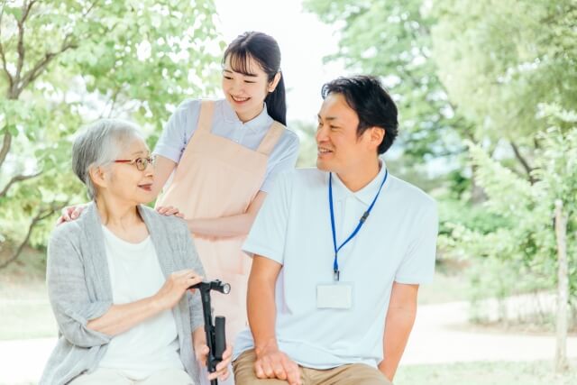 老人ホームの体験入居とは？メリットや受けられるサービスについて解説