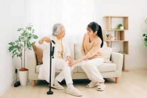 1. 親の介護の役割分担を決めておく