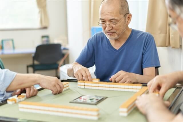 麻雀ができる老人ホームもある？特徴をわかりやすく解説