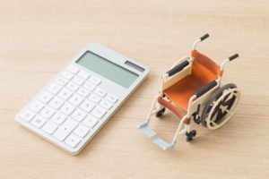 介護認定前にサービスを利用するときの注意点
