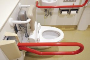 共用トイレが清潔かどうかを見ておく
