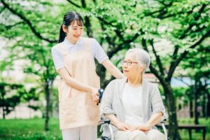他の老人ホームを探す