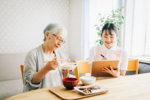 老人ホームへ住民票を移すメリット