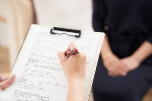 老人ホームを退去しなければならない可能性も