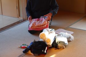 老人ホームに適した服装の選び方