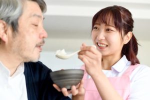 寝たきり高齢者を在宅で介護するときのポイント