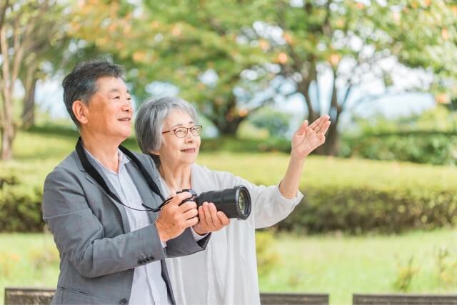 老人ホームから旅行に行くことは可能？一般的な流れを紹介