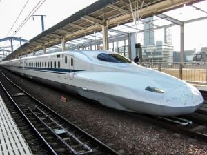 老人ホームから旅行に行くときの一般的な流れ