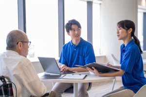 親の介護の役割分担をうまく進めるポイント