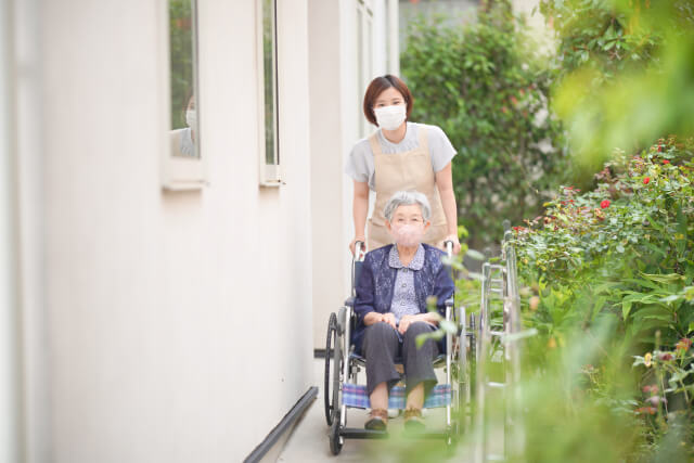 有料老人ホームとホスピス住宅の違いは？サービス内容を比較して紹介
