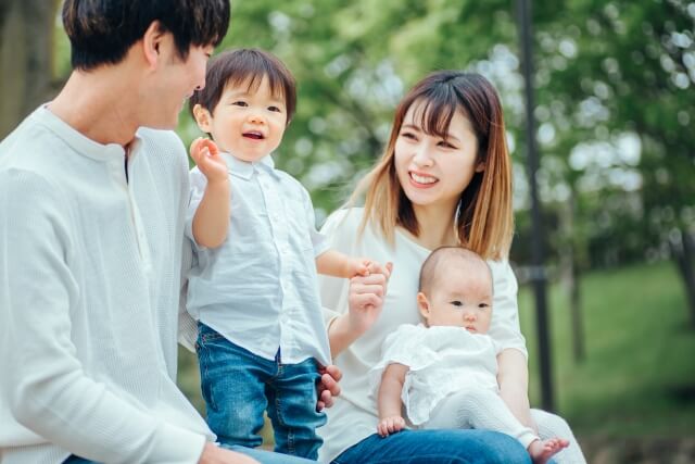 ダブルケア問題を解決するには？課題や解決策を紹介