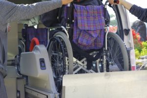 介護タクシーに介護保険を適用するための条件