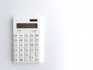 【年金収入別】老人ホーム月額費用シミュレーション