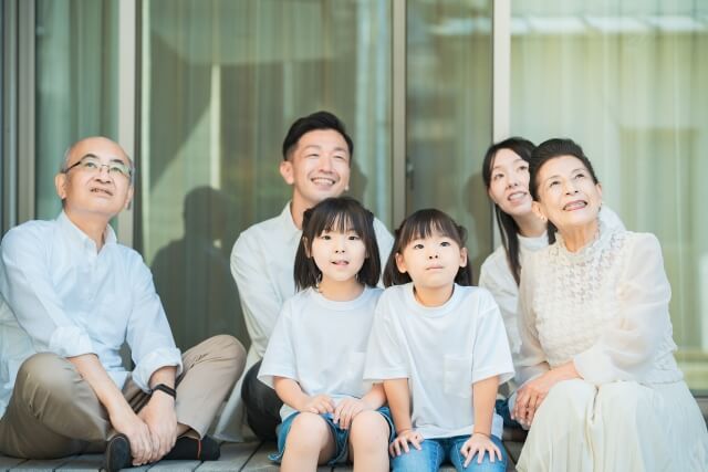 世帯分離で介護費用はいくら安くなる？シミュレーションで見る負担軽減額