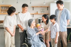 世帯分離で介護費用が安くなる仕組みを解説