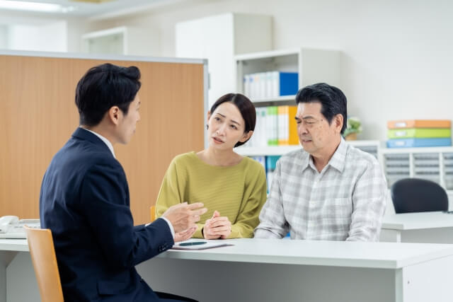 老人ホームで入居拒否される5つの理由｜断られた時の対処法と次の一手