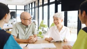 老人ホーム見学で必ず質問すべきこと