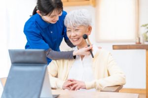 費用が理由で老人ホーム入居を諦めないための施設選び