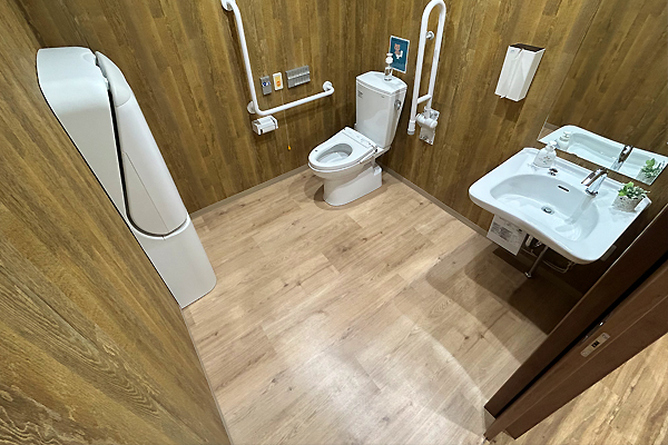多目的トイレ