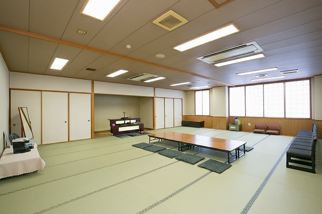 控え室平岸シティホールW.jpg