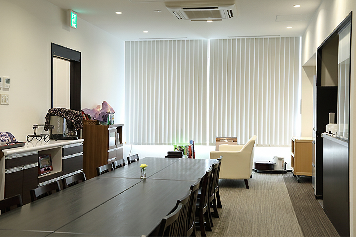 控室シティホール小樽西W.jpg