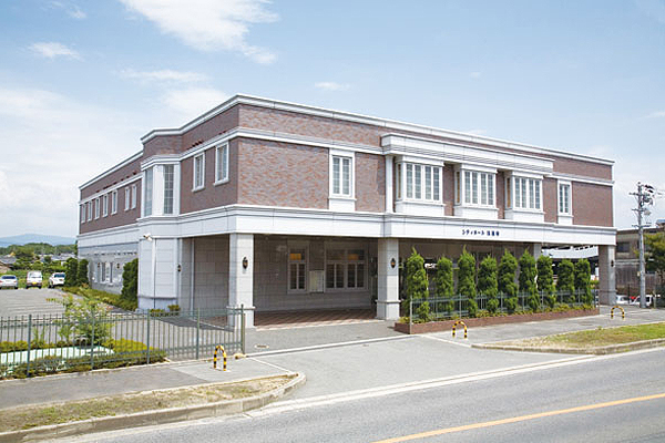  駐車場有 宿泊可 親族控室有 安置施設有 バリアフリー設備有 