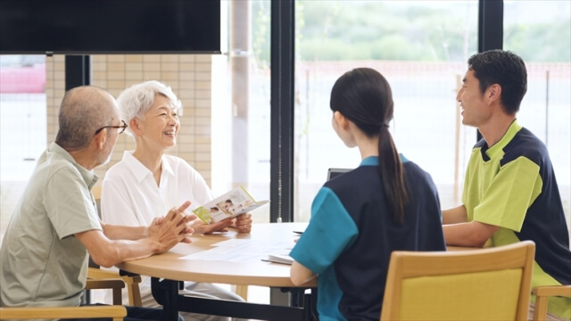 認知症の被害妄想が続くときの受診の目安と相談先