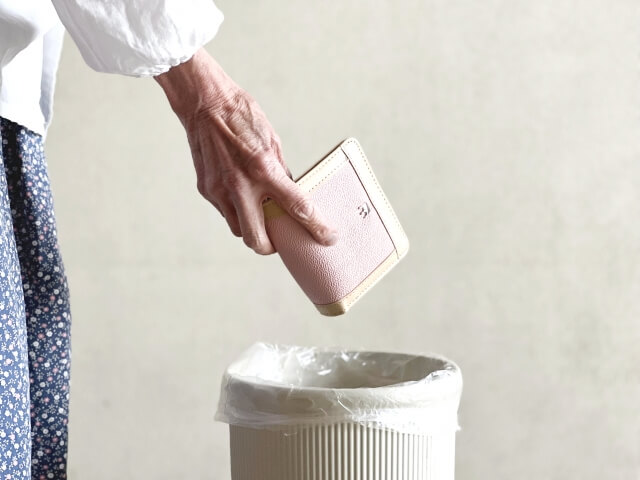 なぜ認知症の方は環境の変化で混乱・悪化しやすいのか