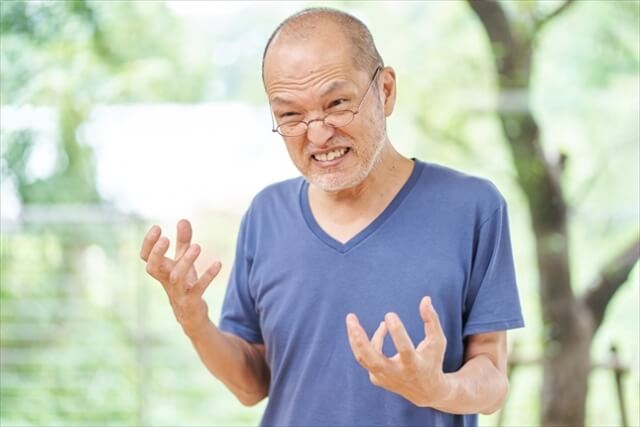 認知症中期(中等度)に見られやすい特徴