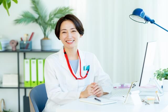 認知症の周辺症状が疑われるときに病院を受診する目安