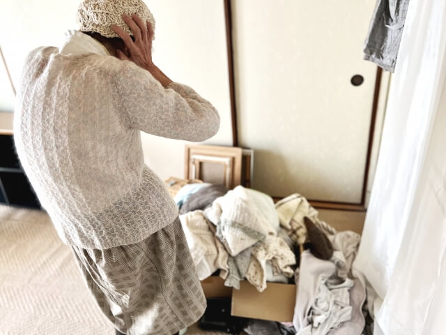 認知症で臭いが気になるのに服を着替えない理由