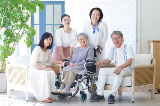 認知症の一人暮らしを支える主な支援サービス