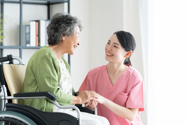 認知症ケアに重要なバリデーションとは?