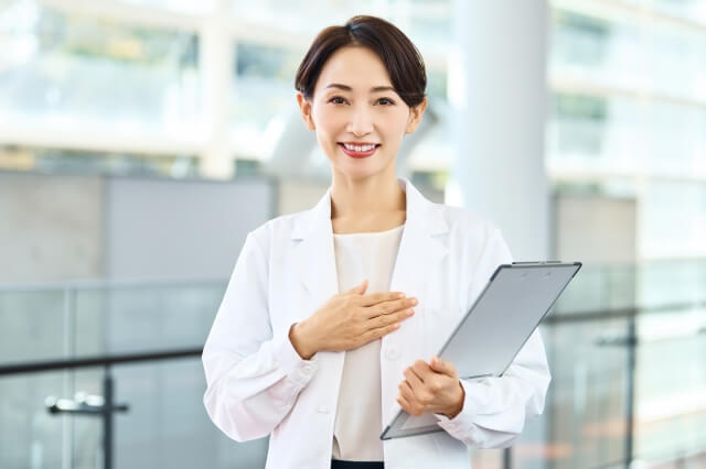 認知症で思い込みが激しいときに医療機関に相談する目安