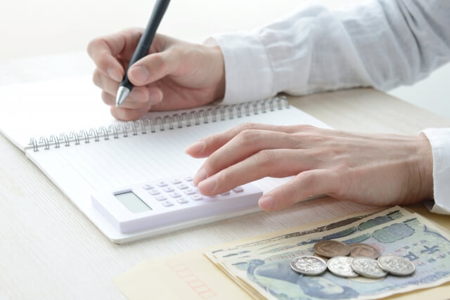 認知症のお金を管理する方法