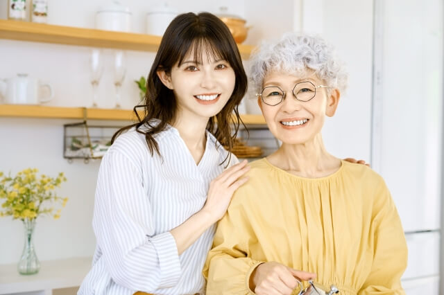 認知症は母親や父親から遺伝する？家系との関係｜FAQ