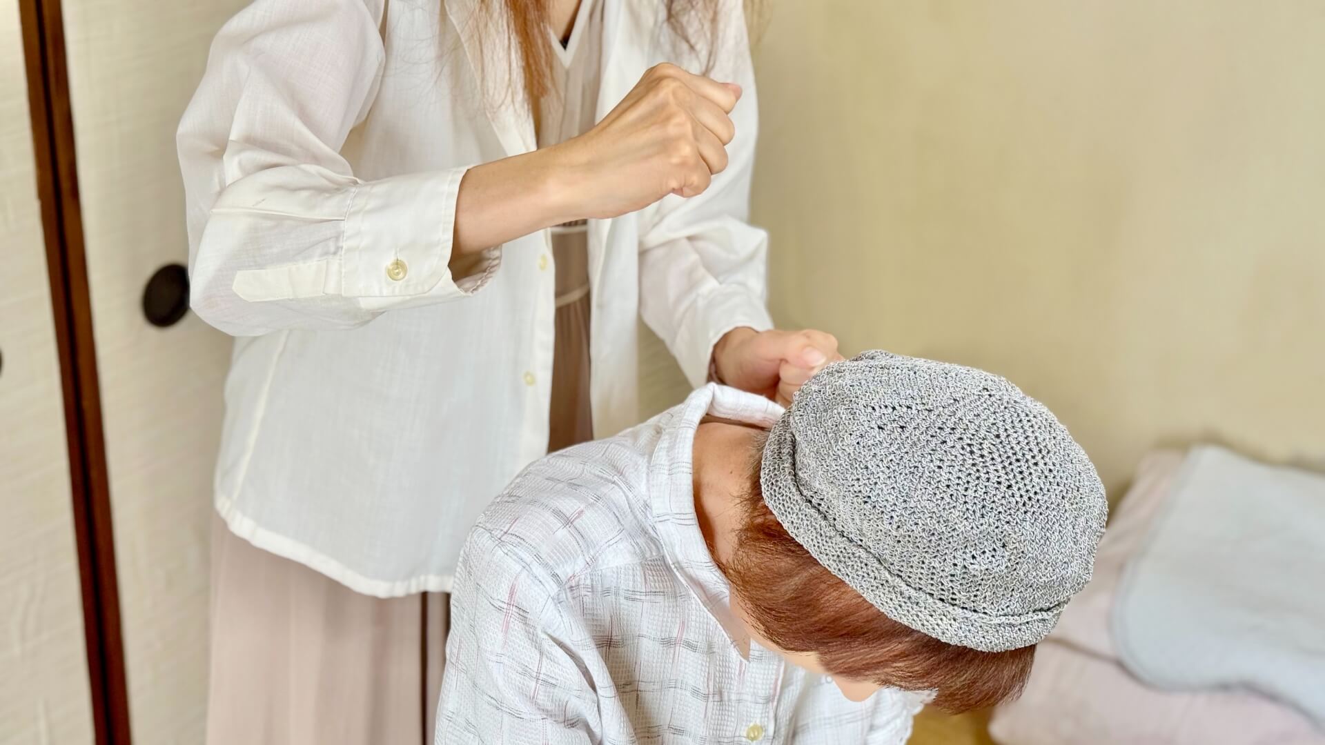 認知症予防を意識する際のマッサージとは？自宅でできる方法や注意点を解説