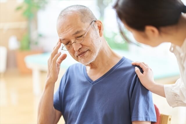 高齢者の昼寝が多いのは良くない?注意したいサイン