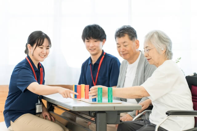 社会活動を増やせば認知症を予防できる？