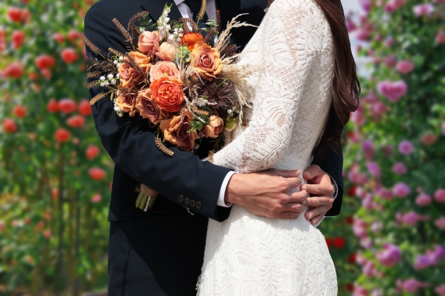 妊娠中の結婚式はいつ挙げるのが安心？
