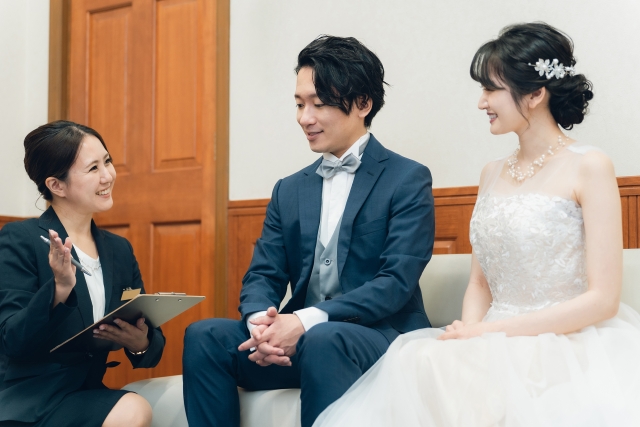 結婚式・札幌の形式別比較|レストラン・ホテル・専門式場・教会・神社の違い