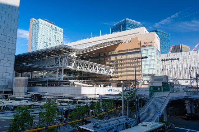 大阪・難波の結婚式場は駅名より出口とゲスト動線で選ぶ